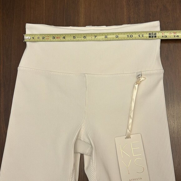 NWT Athleta + Alicia Keys Elation Ribbed Bike Shorts Cream Color Size Medium - Picture 8 of 16